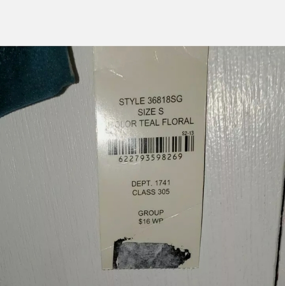 Top - Picture 6 of 6